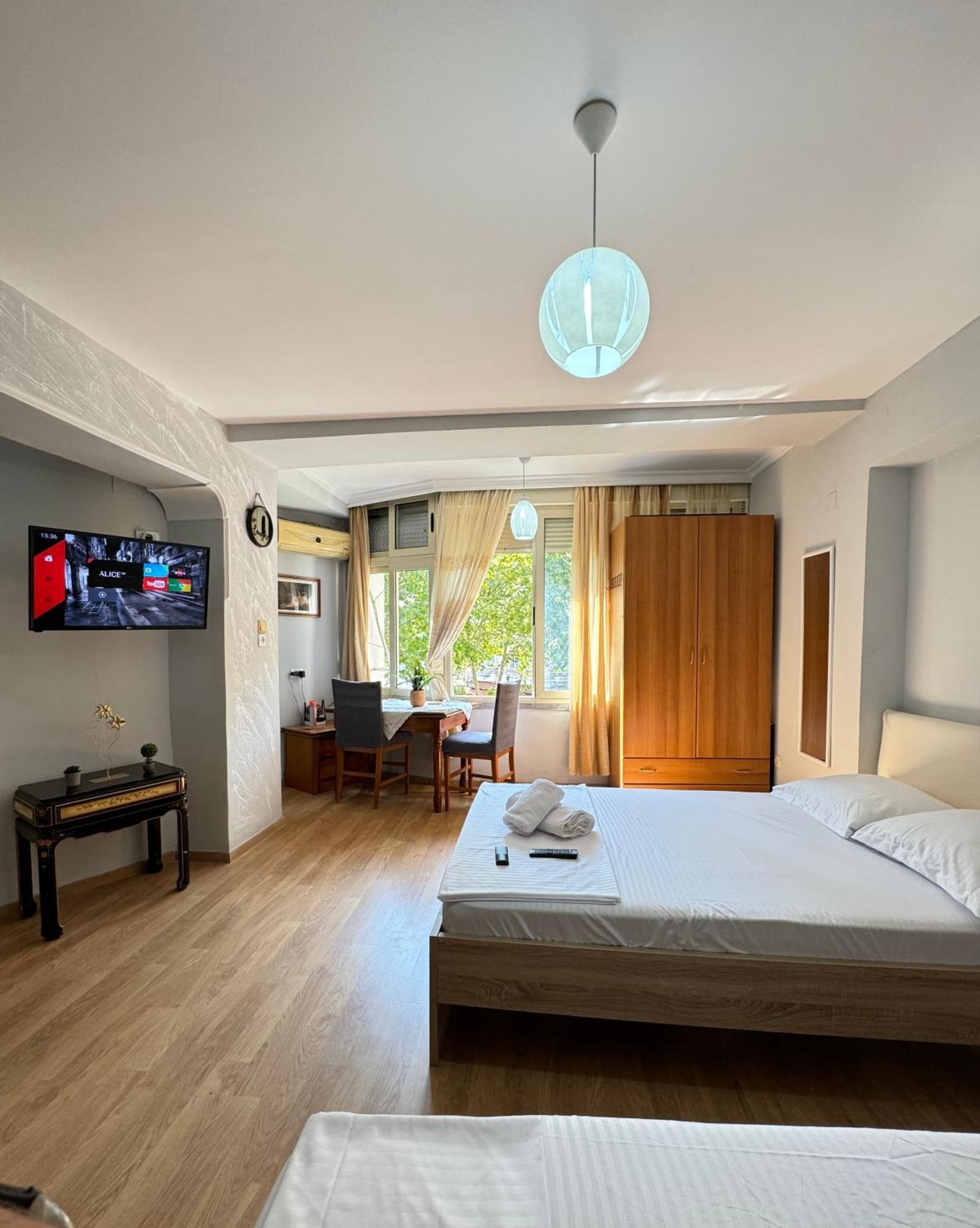 Tirana Centre Lions Gate 9 Apartment Kültér fotó
